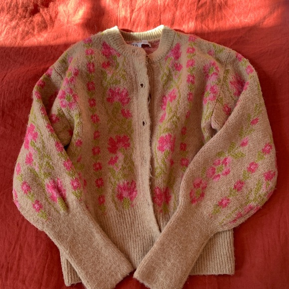 Zara Sweaters - Zara Pink and Green Floral Cardigan